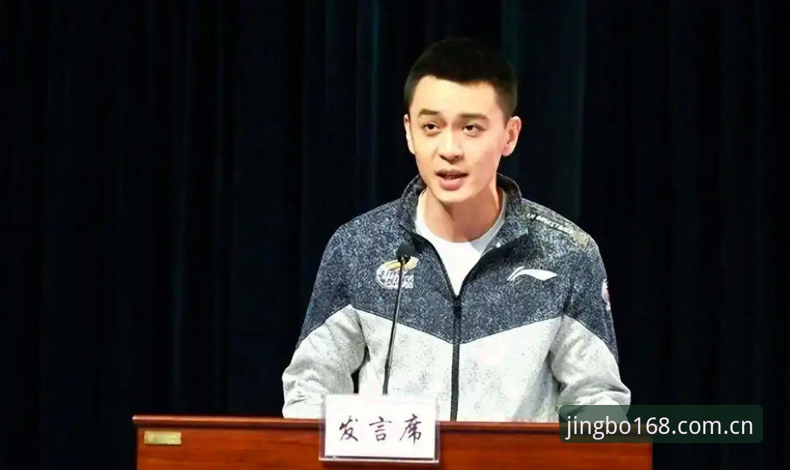 杨鸣点评C罗压力，赛事观察角度解析